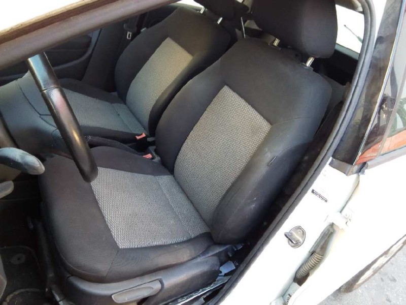 volkswagen polo (6r1) del año 2011