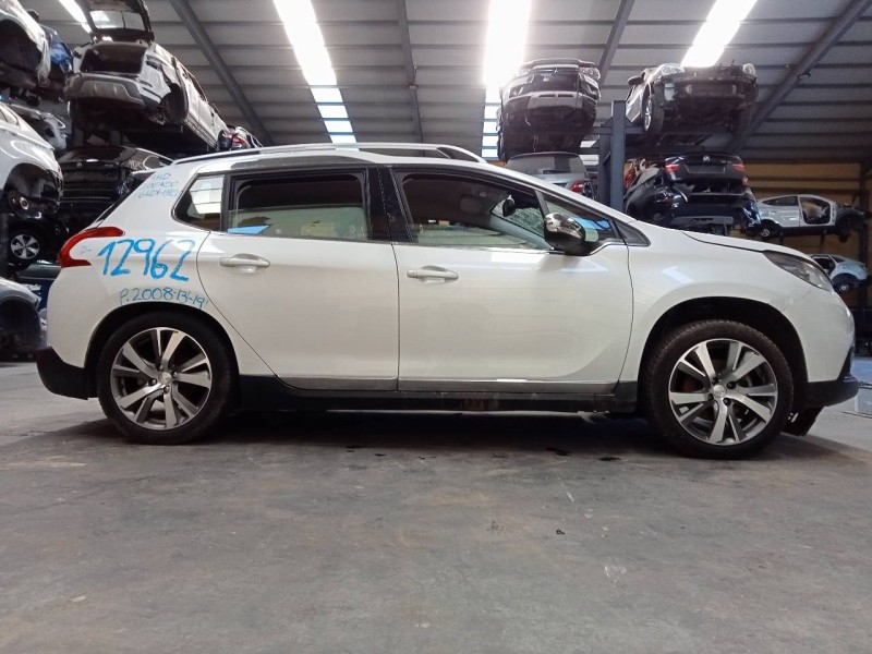 peugeot 2008 (--.2013) del año 2013