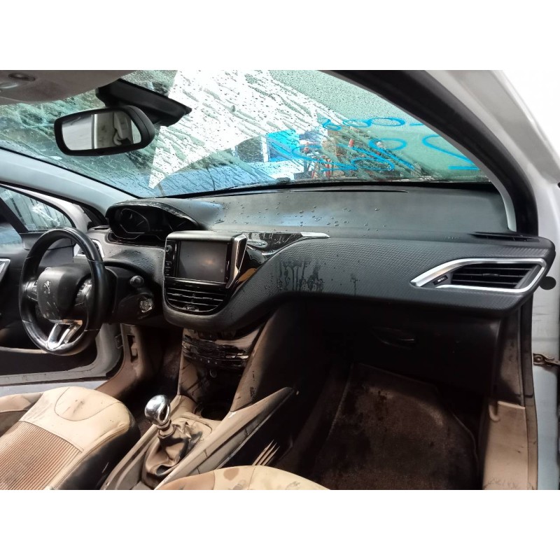 peugeot 2008 (--.2013) del año 2013