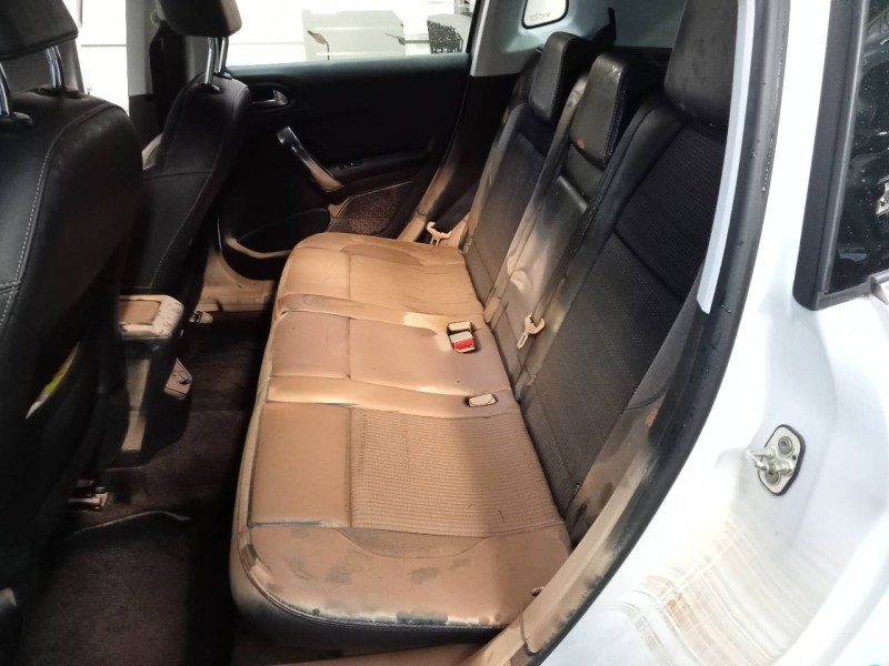 peugeot 2008 (--.2013) del año 2013