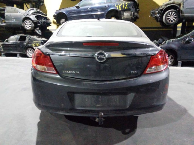 opel insignia berlina del año 2009