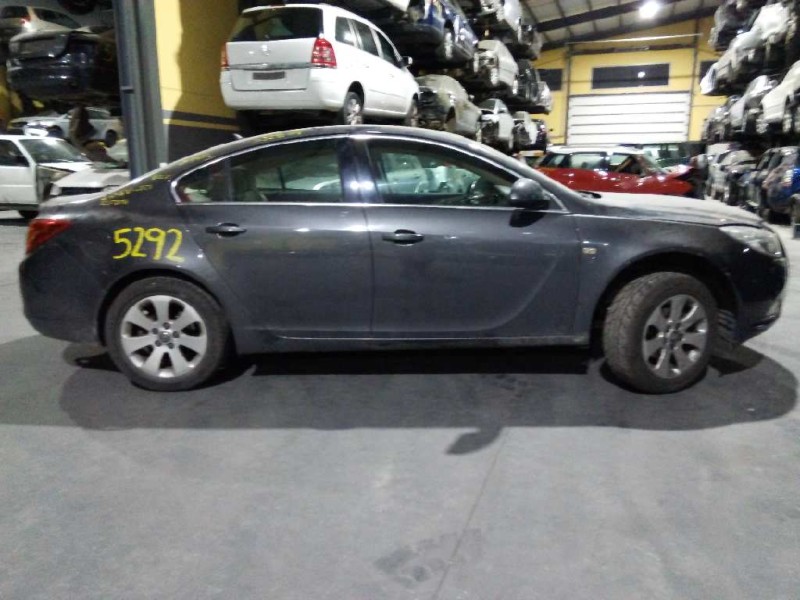 opel insignia berlina del año 2009