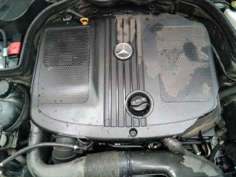 mercedes-benz clase c (w204) berlina del año 2012