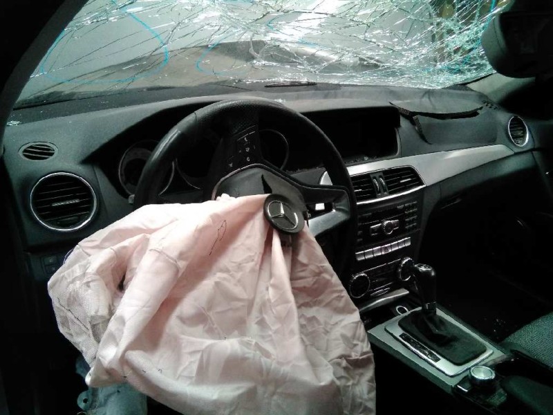 mercedes-benz clase c (w204) berlina del año 2012