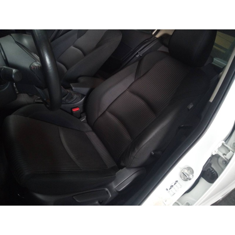 mazda 3 lim. () del año 2015