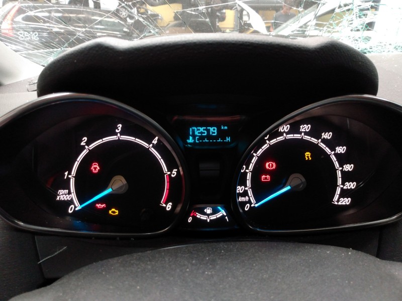 ford fiesta (ccn) del año 2012