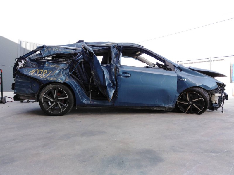 toyota auris touring sports (e18) del año 2018