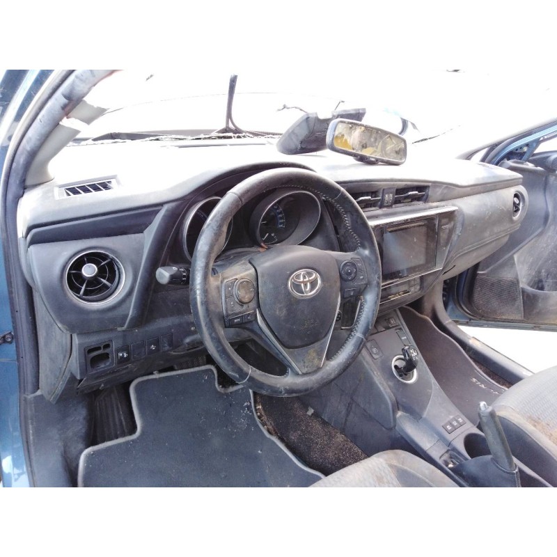 toyota auris touring sports (e18) del año 2018