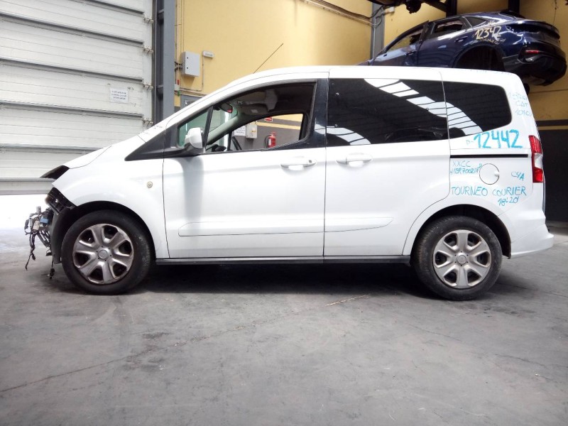 ford tourneo courier (c4a) del año 2019