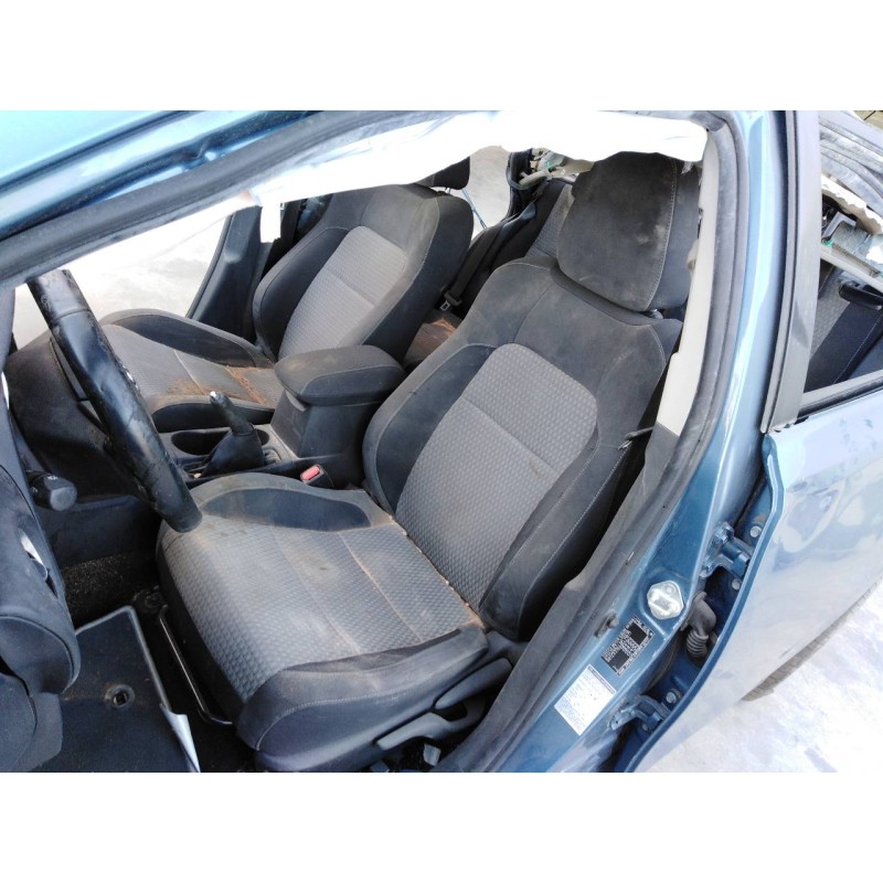 toyota auris touring sports (e18) del año 2018