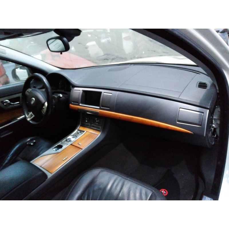 jaguar xf del año 2008