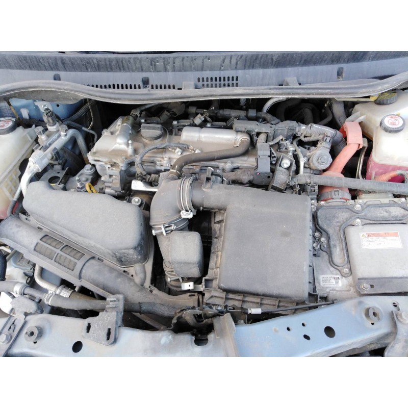 toyota auris touring sports (e18) del año 2018