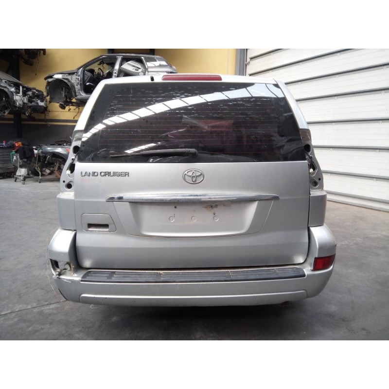 toyota land cruiser (j12) del año 2004