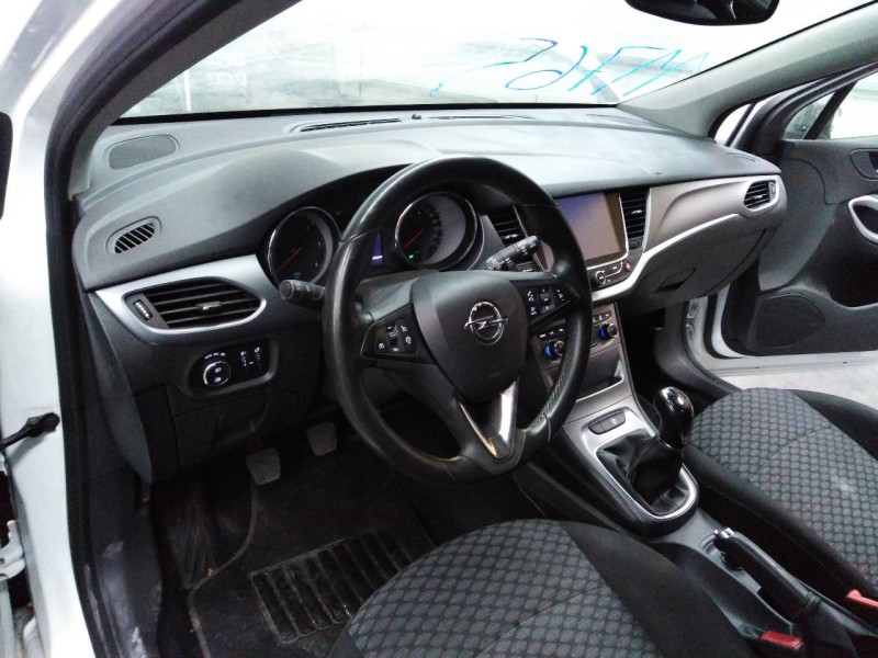 opel astra k lim. 5türig del año 2017