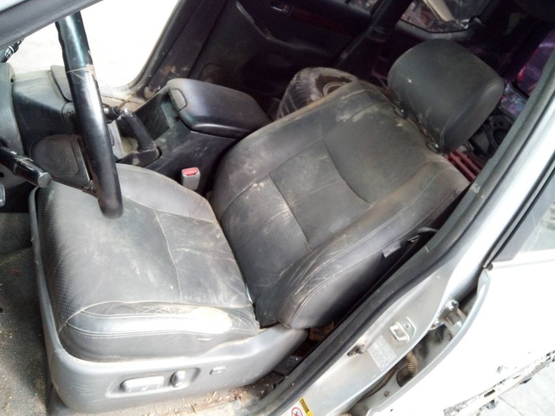 toyota land cruiser (j12) del año 2004