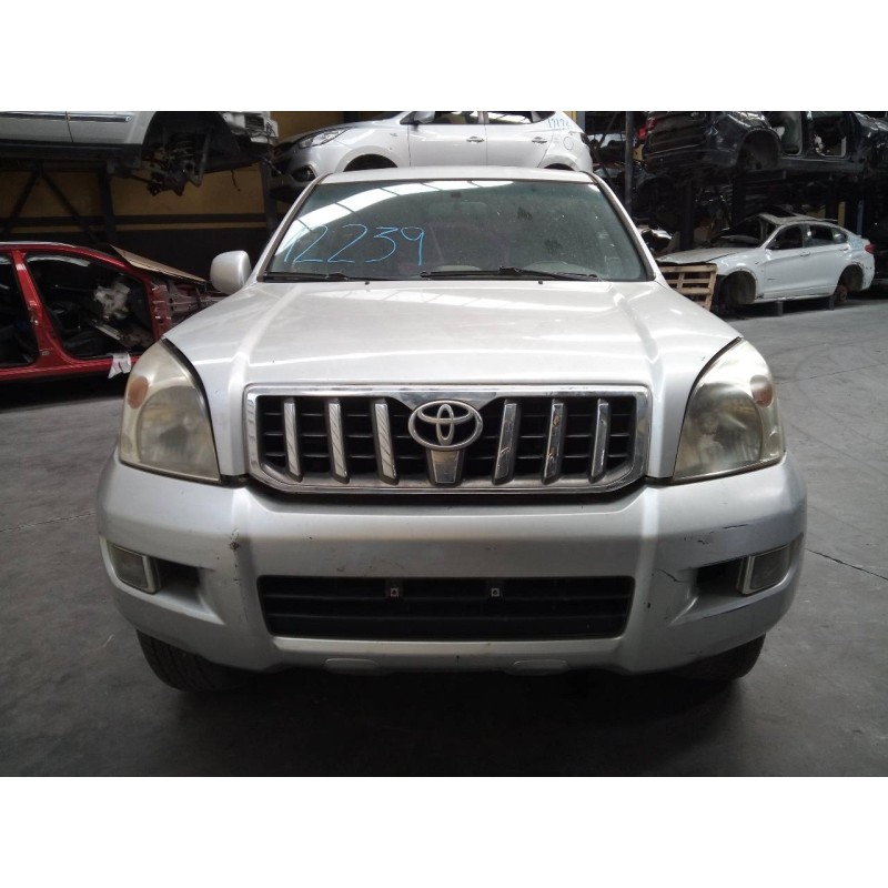 toyota land cruiser (j12) del año 2004