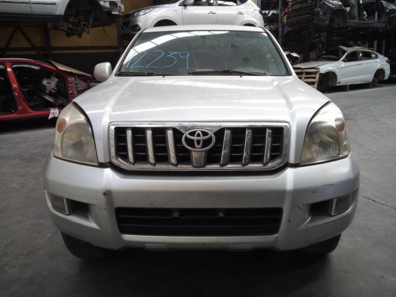 toyota land cruiser (j12) del año 2004