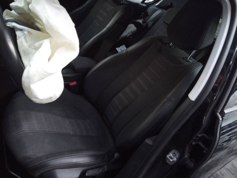 peugeot 308 del año 2018