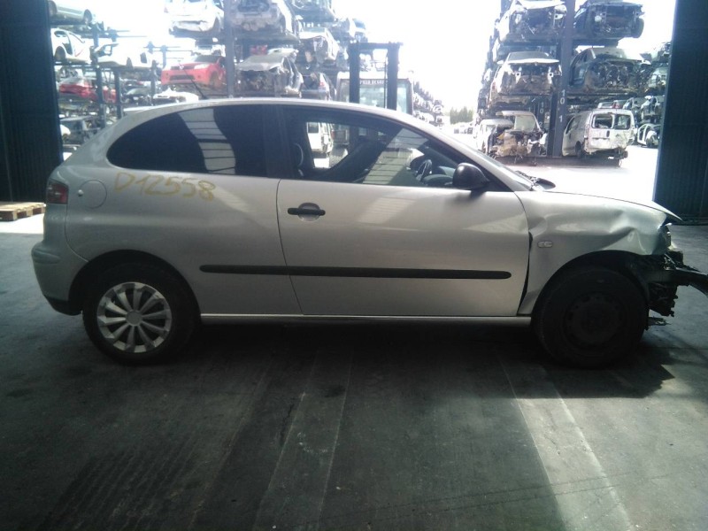 seat ibiza (6l1) del año 2004