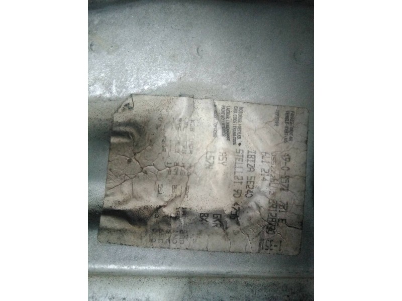 seat ibiza (6l1) del año 2004