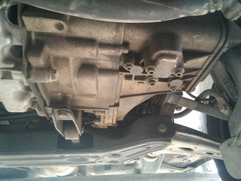 seat ibiza (6l1) del año 2004