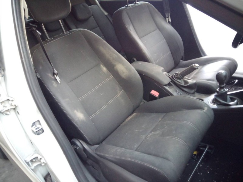 renault megane iii berlina 5 p del año 2013