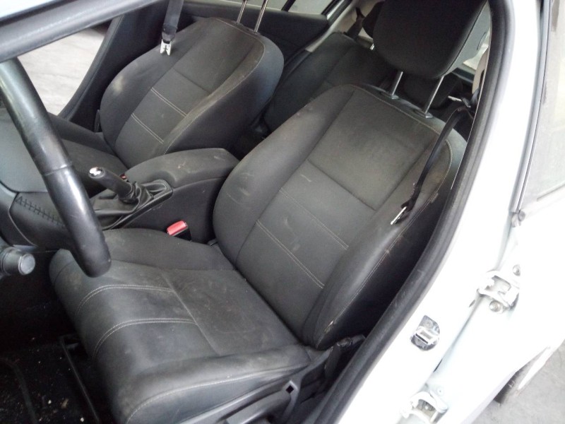 renault megane iii berlina 5 p del año 2013