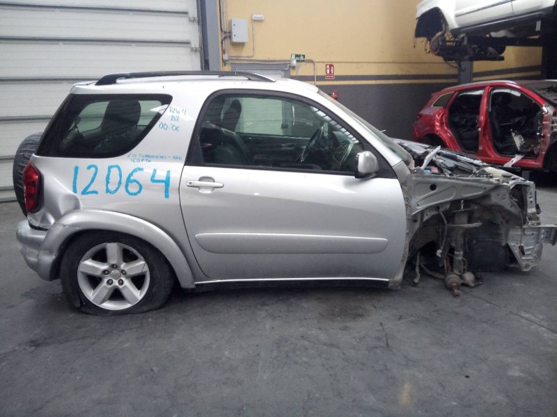 toyota rav 4 (a2) del año 2003