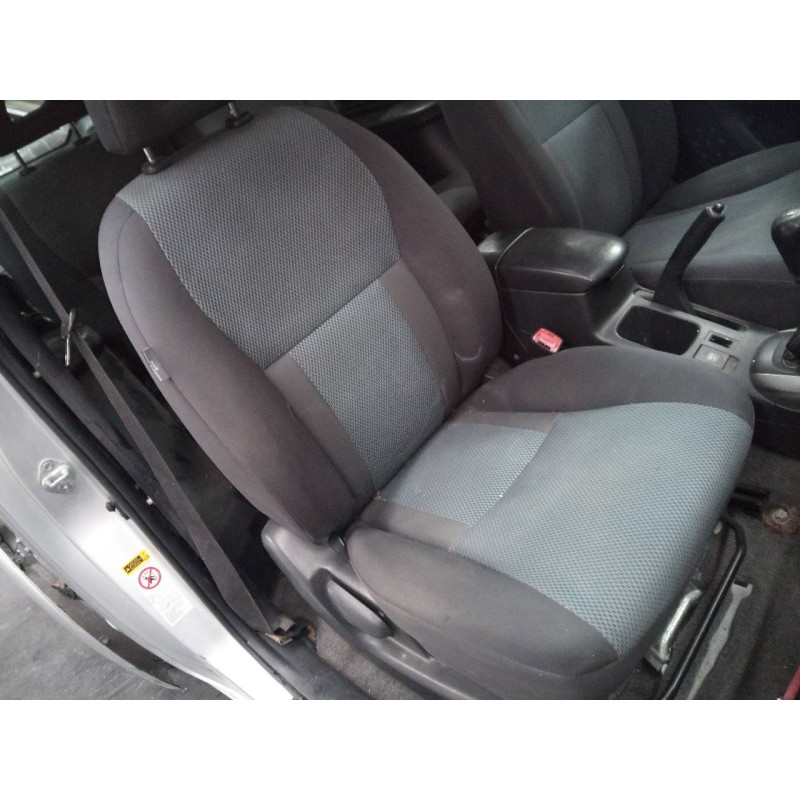 toyota rav 4 (a2) del año 2003