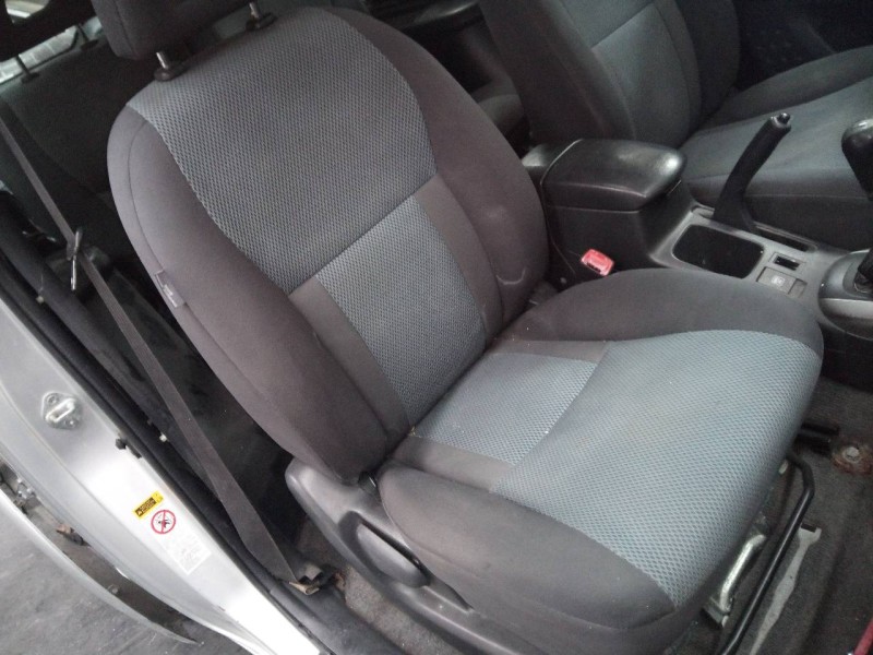 toyota rav 4 (a2) del año 2003