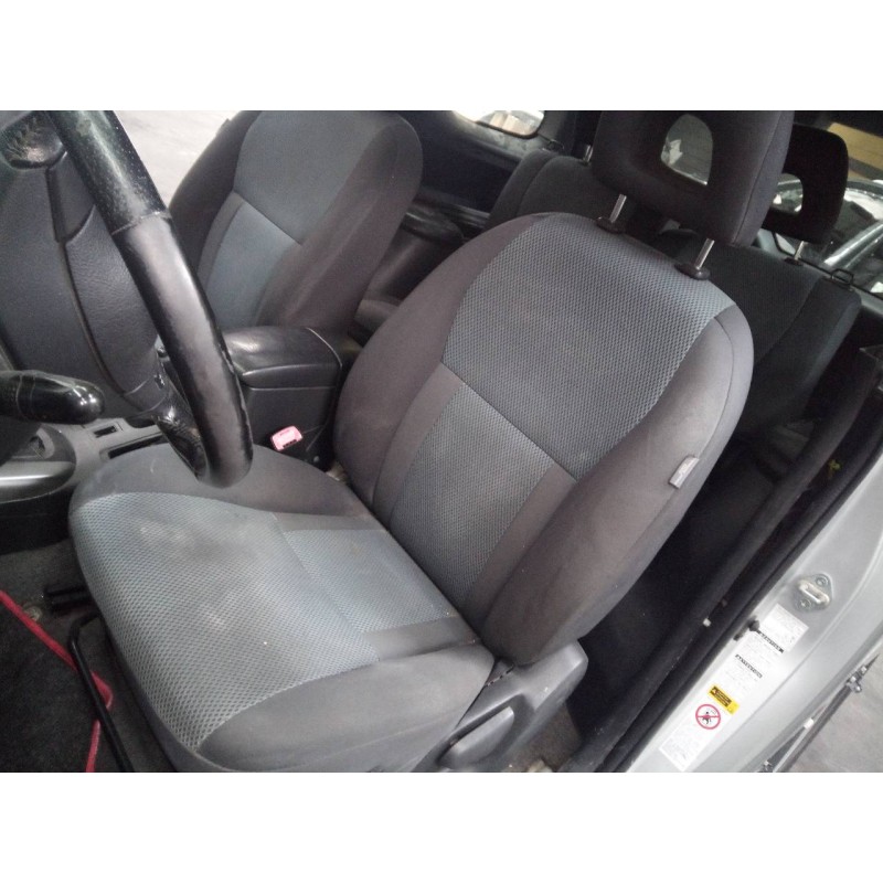 toyota rav 4 (a2) del año 2003