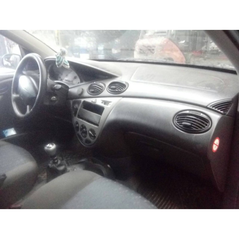 ford focus berlina (cak) del año 2002