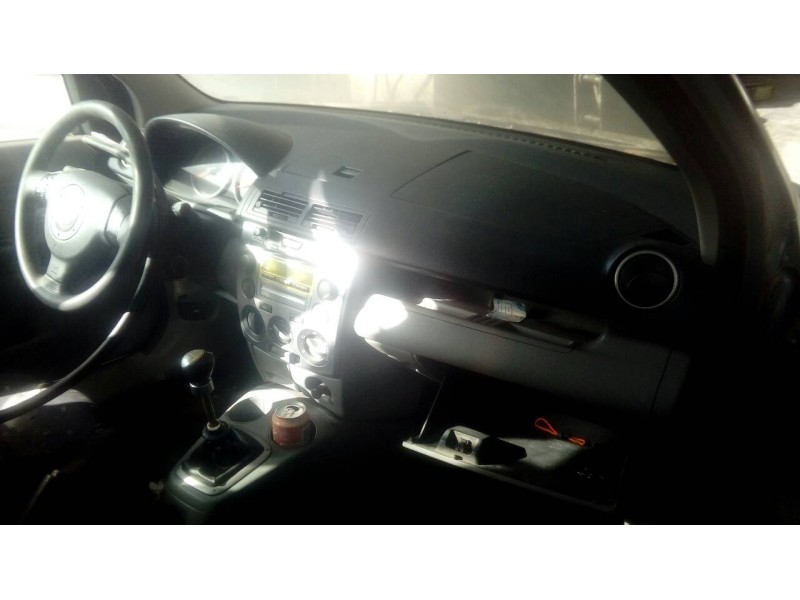 mazda 2 berlina (dy) del año 3970