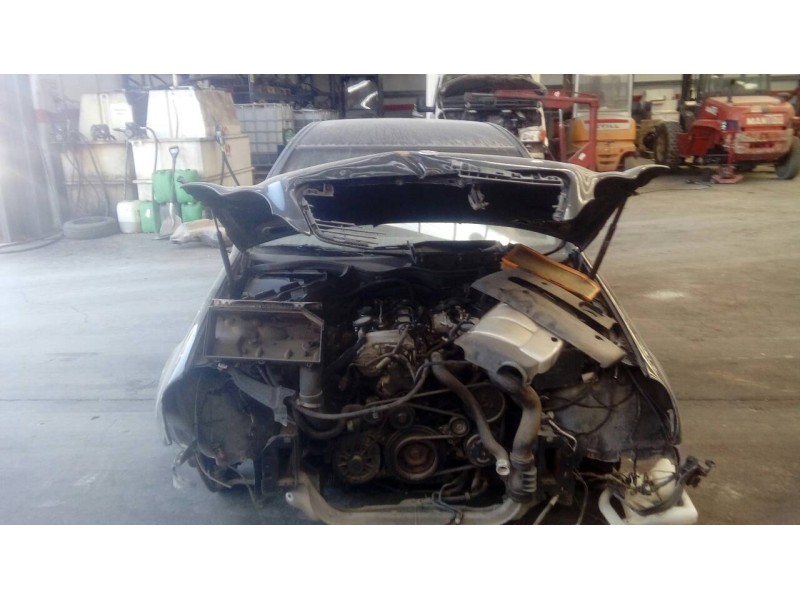 mercedes-benz clase c (w203) berlina del año 2001