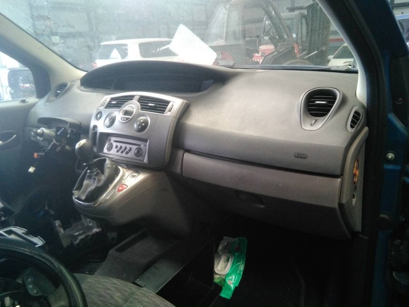 renault scenic ii del año 2007