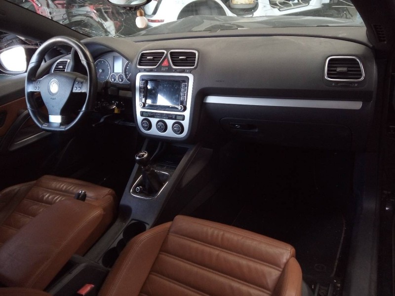 volkswagen scirocco (137) del año 2009