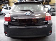 toyota auris del año 2011 2