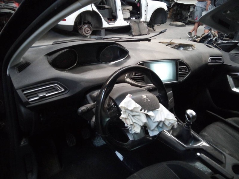 peugeot 308 sw del año 2017