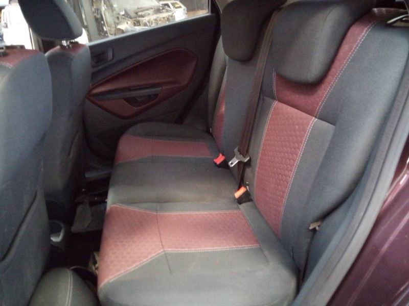 ford fiesta (cb1) del año 2010