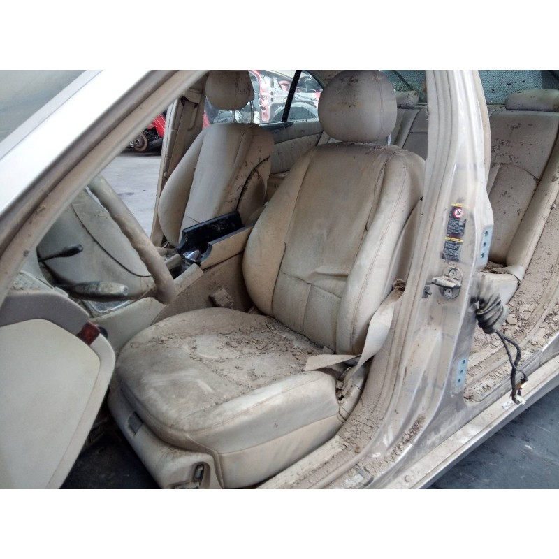 mercedes-benz clase e (w211) berlina del año 2005