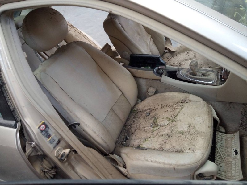 mercedes-benz clase e (w211) berlina del año 2005