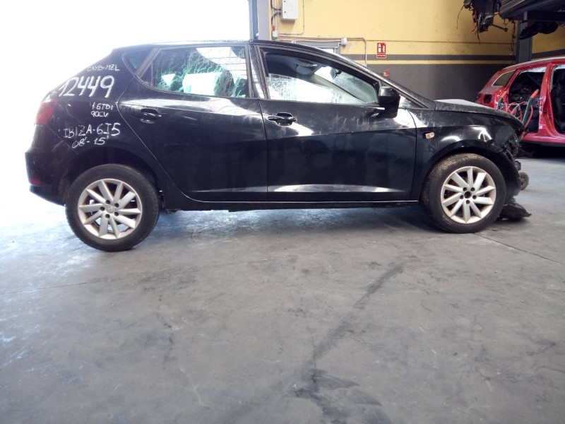 seat ibiza (6j5) del año 2013