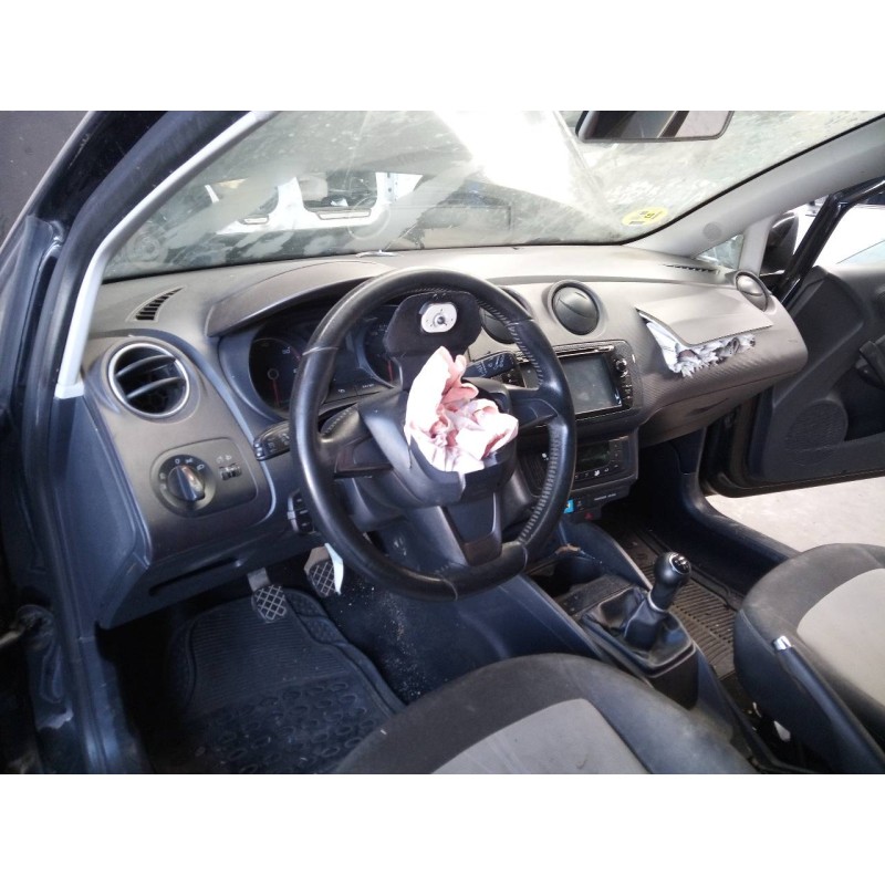 seat ibiza (6j5) del año 2013