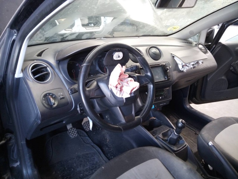 seat ibiza (6j5) del año 2013