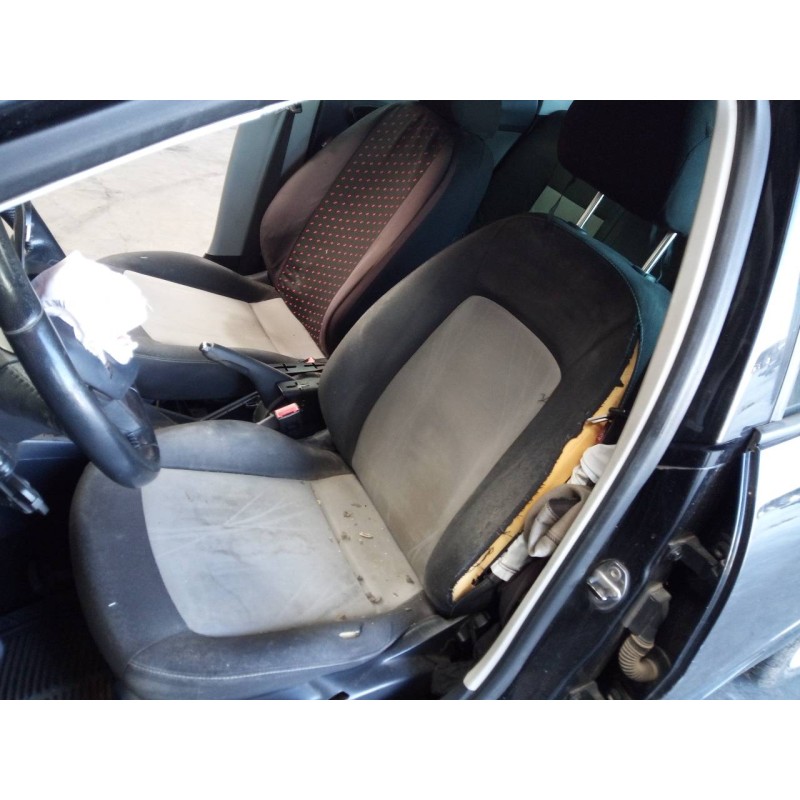 seat ibiza (6j5) del año 2013