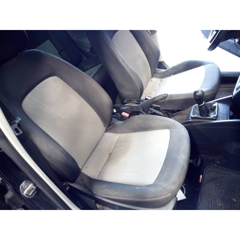 seat ibiza (6j5) del año 2013