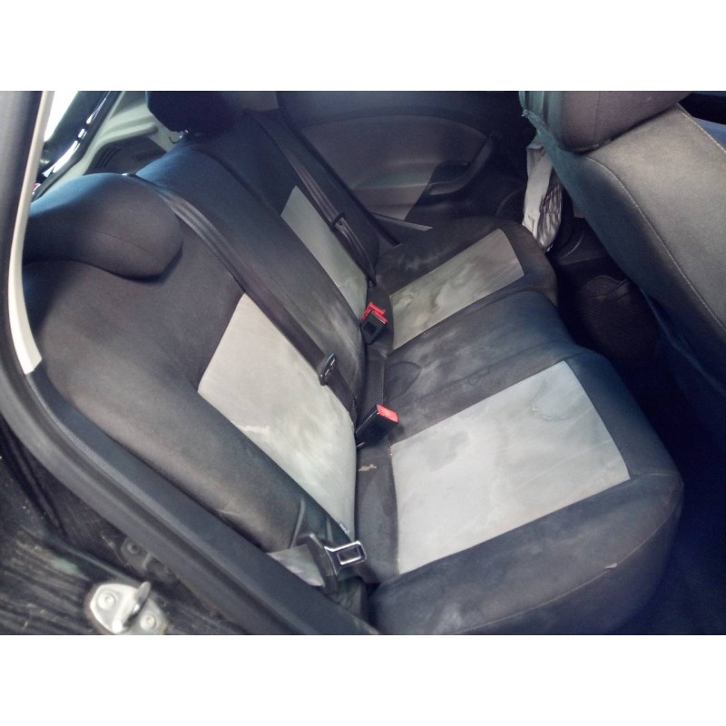 seat ibiza (6j5) del año 2013