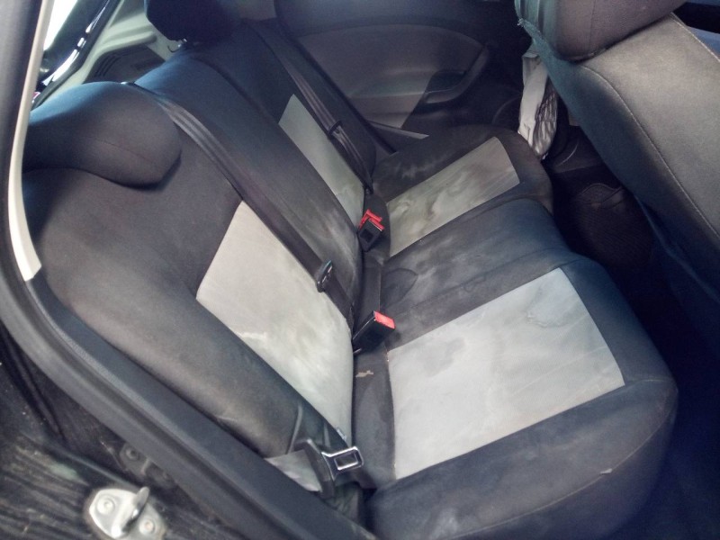 seat ibiza (6j5) del año 2013