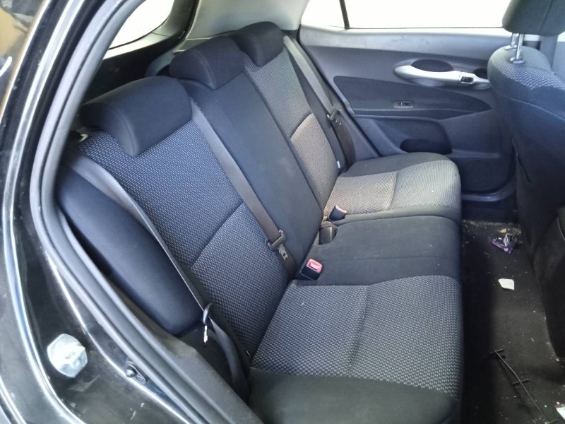 toyota auris del año 2010