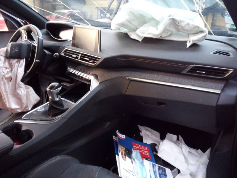 peugeot 3008 del año 2018